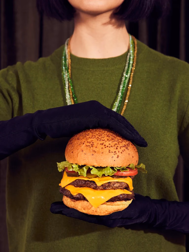 HMBRGR burger detay çekimi, vintage estetik gıda fotoğrafçılığı Ankara