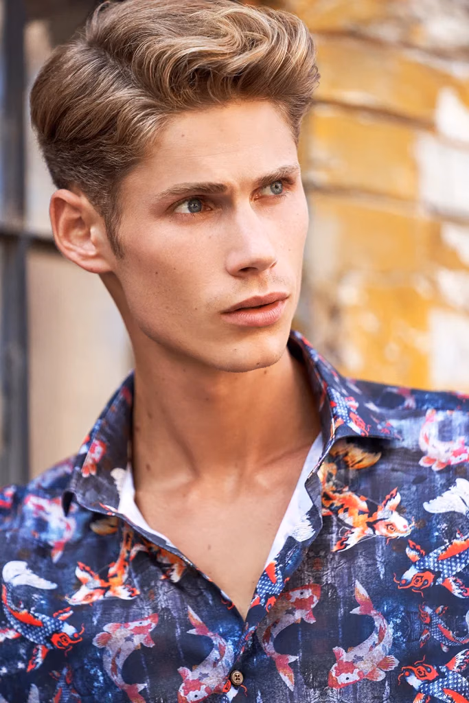 Grosvenor London kampanyası, gömlek, erkek model portresi, doğal ışık, İstanbul moda fotoğrafçısı Şems Erik