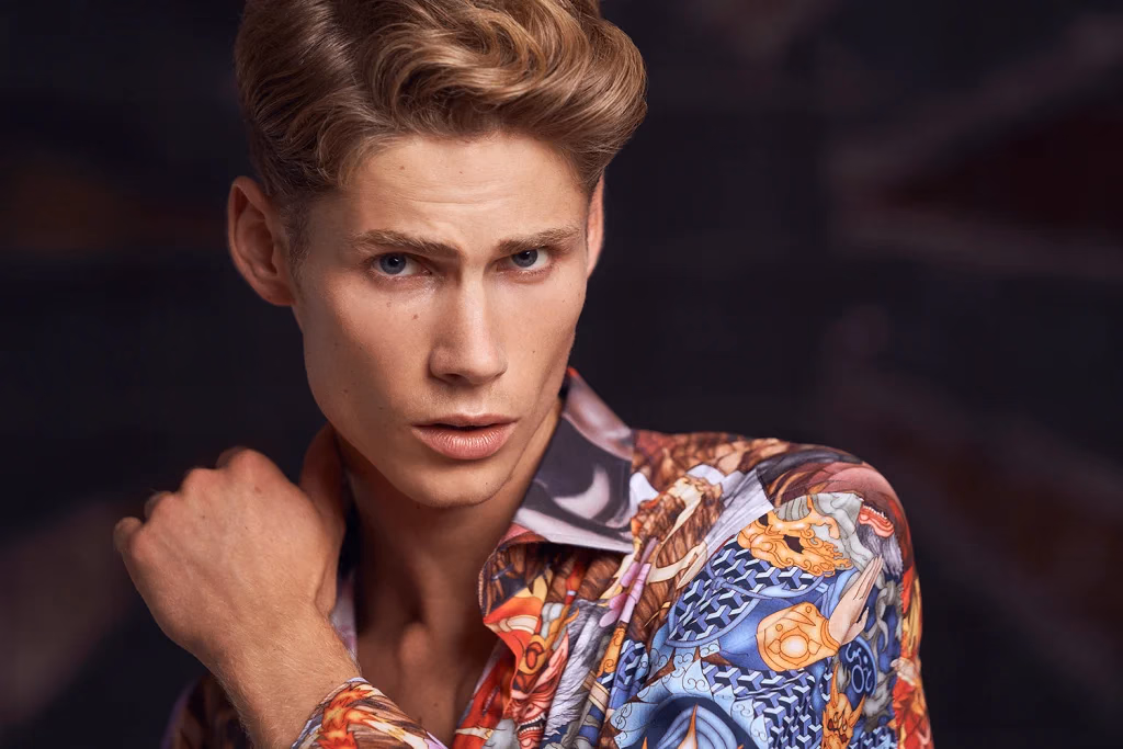 Grosvenor London kampanyası, gömlek, erkek model portresi, doğal ışık, İstanbul moda fotoğrafçısı Şems Erik