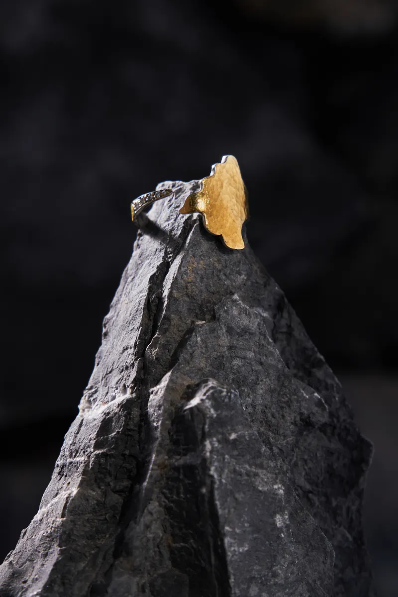 Mosi Jewelry Age of Lights koleksiyonu, kare 8: yüzük taş üzerinde ürün imaj çekimi, Ankara takı fotoğrafçısı Şems Erik