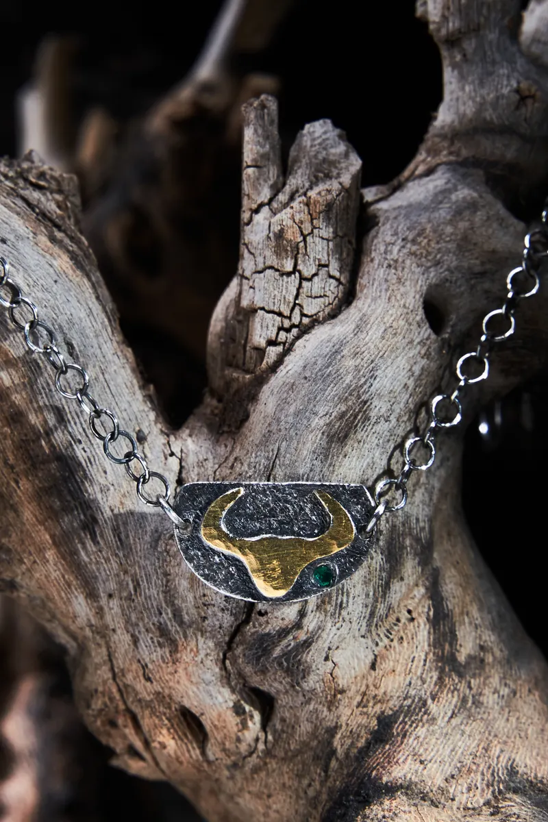 Mosi Jewelry Cosmic koleksiyonu, kare 5: bileklik taş üzerinde ürün imaj çekimi, Ankara takı fotoğrafçısı Şems Erik