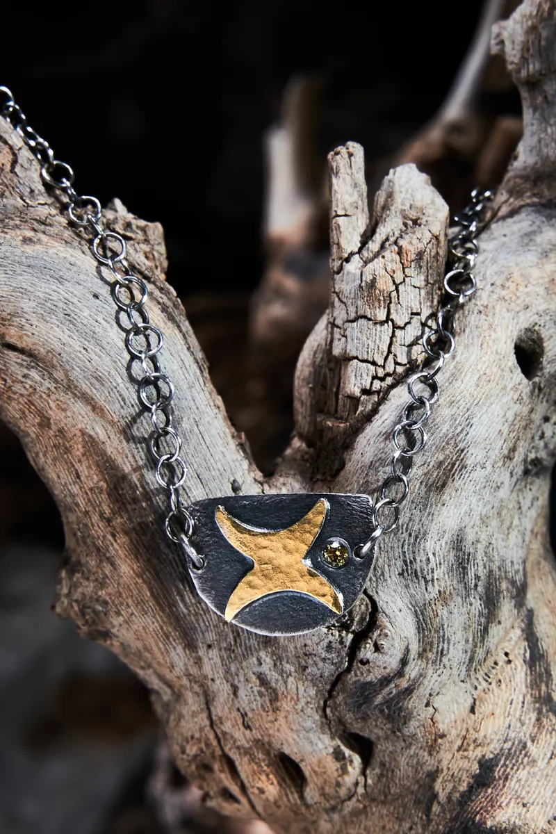 Mosi Jewelry Cosmic koleksiyonu, kare 8: bileklik taş üzerinde ürün imaj çekimi, Ankara takı fotoğrafçısı Şems Erik