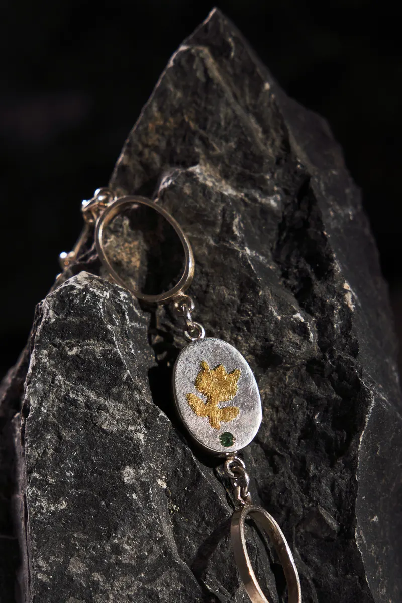 Mosi Jewelry Lucky Charm koleksiyonu, kare 5: bileklik taş üzerinde ürün imaj çekimi, Ankara takı fotoğrafçısı Şems Erik