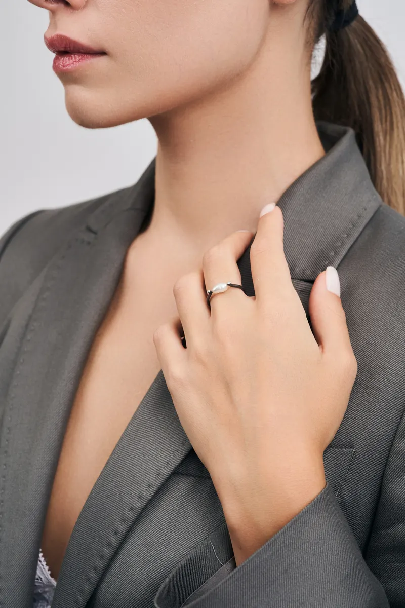 Mosi Jewelry Whispers Pearl koleksiyonu, kare 7: yüzük model imaj çekimi, Ankara takı fotoğrafçısı Şems Erik