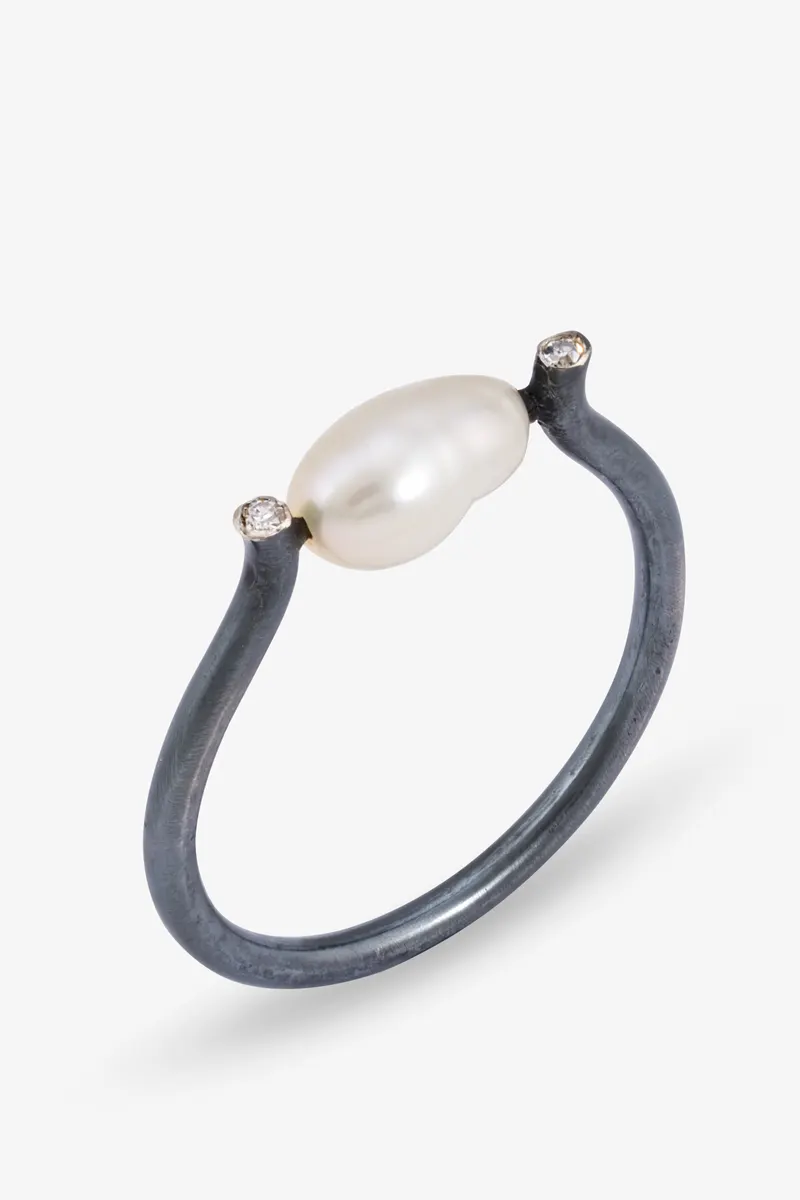 Mosi Jewelry Whispers Pearl koleksiyonu, kare 8: yüzük beyaz fonda ürün katalog çekimi, Ankara takı fotoğrafçısı Şems Erik
